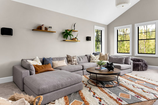 Modern and Traditional Sofa Design
